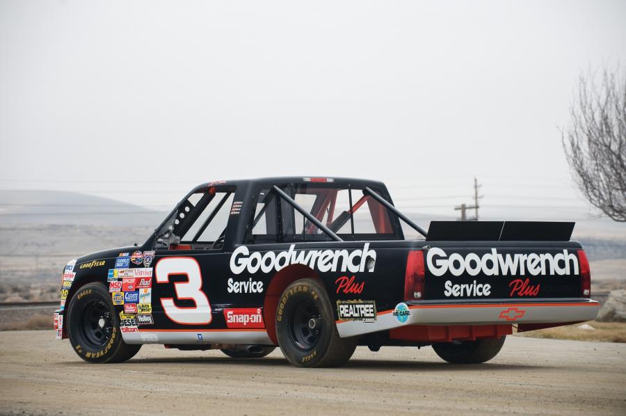  Chevrolet Silverado NASCAR Racing Truck by Jay Sauter 1996 года  (фото 12 из 12)